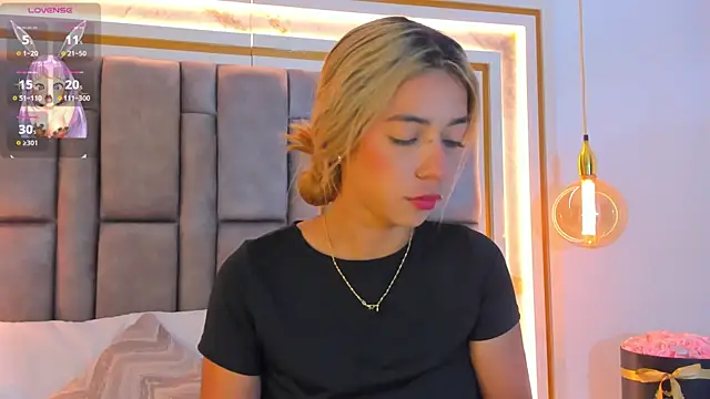 Snapshot of elianabrown chatting on 24, 4, 2026 elianabrown online show from 24, 4, 2026