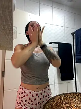 YasmimBrasil online show from 1, 11, 2025