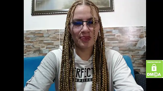 Snapshot of alice_trinity chatting on 16, 9, 2025 alice trinity online show from 16, 9, 2025