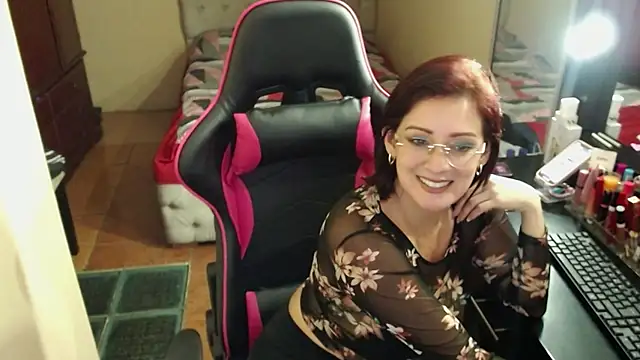 Carol Scottt online show from 17, 12, 2024