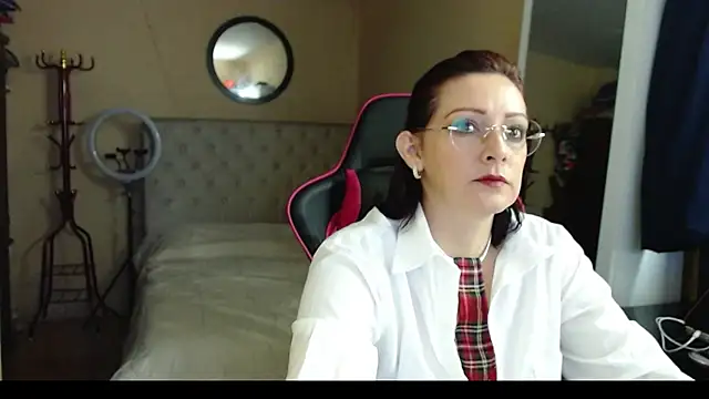 Carol Scottt online show from 21, 3, 2025