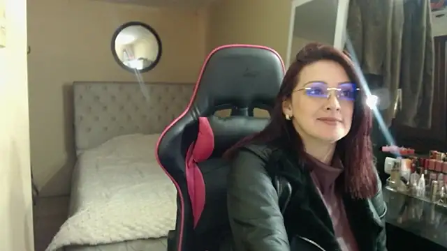 Carol Scottt online show from 17, 4, 2026