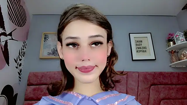 ValeriaAguilar online show from 21, 1, 2025