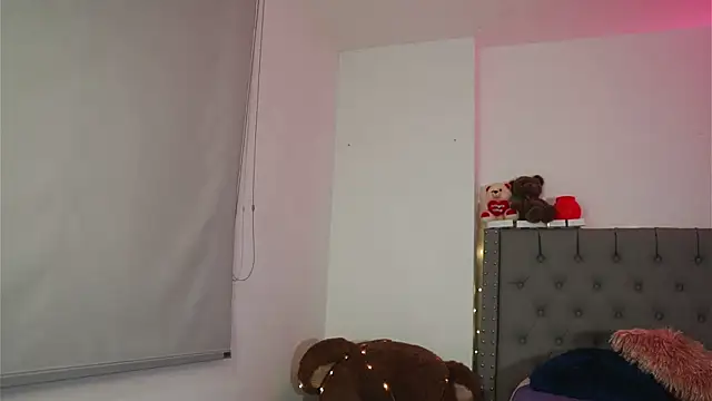 Tiana sanders online show from 11, 11, 2025