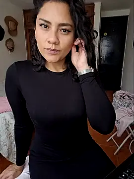 Snapshot of Thaliacooper_ chatting on 13, 12, 2024 Thaliacooper online show from 13, 12, 2024