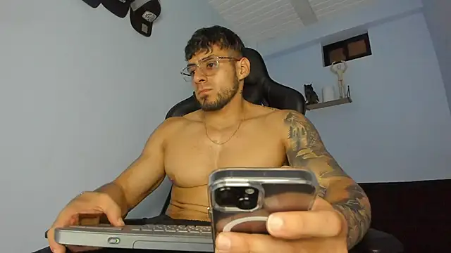 Snapshot of _Poseidon1_ chatting on 7, 3, 2025 Poseidon1 online show from 7, 3, 2025