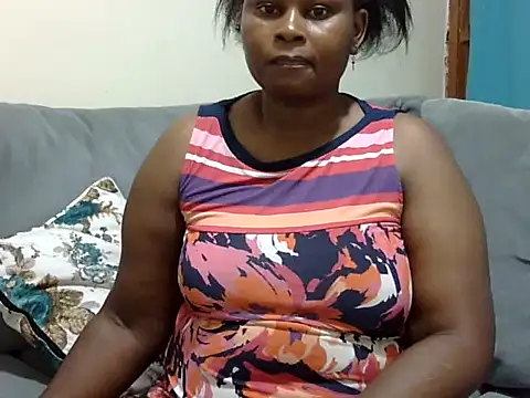 Snapshot of Pretty_lilly02 chatting on 5, 5, 2026 Pretty lilly02 online show from 5, 5, 2026