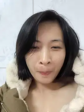 Snapshot of Sweets24 chatting on 12, 1, 2025 Sweets24 online show from 12, 1, 2025