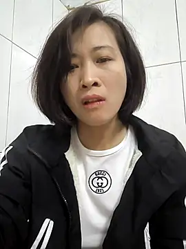 Snapshot of Sweets24 chatting on 2, 3, 2025 Sweets24 online show from 2, 3, 2025