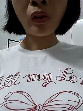 Snapshot of Sweets24 chatting on 13, 9, 2025 Sweets24 online show from 13, 9, 2025