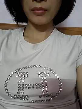Snapshot of Sweets24 chatting on 15, 9, 2025 Sweets24 online show from 15, 9, 2025