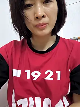 Snapshot of Sweets24 chatting on 26, 9, 2025 Sweets24 online show from 26, 9, 2025