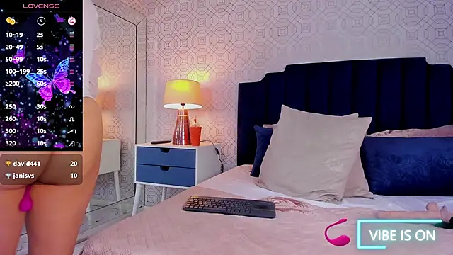 Luna18Pink online show from 20, 2, 2025