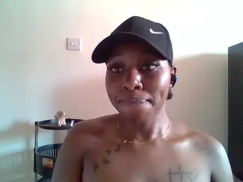 Queen loveer online show from 23, 2, 2026