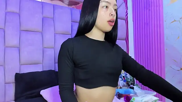 Snapshot of Sofia_Mirandaa18 chatting on 20, 4, 2026 Sofia Mirandaa18 online show from 20, 4, 2026