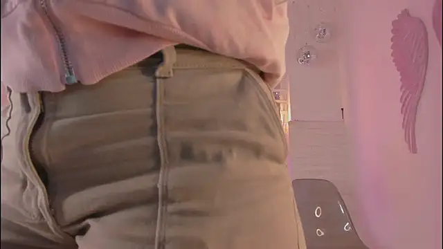 Snapshot of mia_six66 chatting on 9, 1, 2025 mia six66 online show from 9, 1, 2025