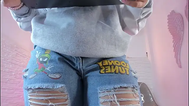 Snapshot of mia_six66 chatting on 25, 1, 2025 mia six66 online show from 25, 1, 2025