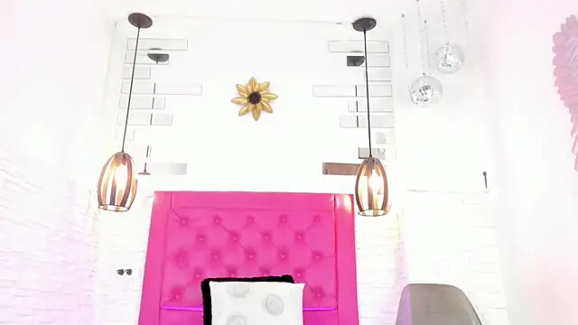 Snapshot of mia_six66 chatting on 9, 3, 2025 mia six66 online show from 9, 3, 2025