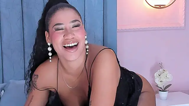 Salome Diaz  online show from 6, 2, 2025