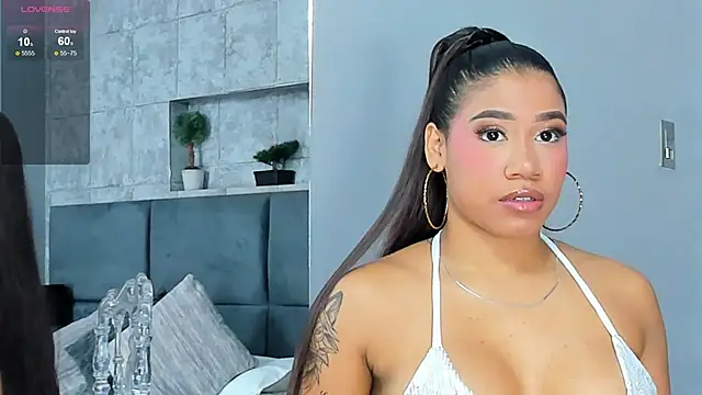 Salome Diaz  online show from 1, 3, 2025