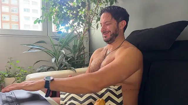 Snapshot of arielenbsas chatting on 2, 3, 2026 arielenbsas online show from 2, 3, 2026