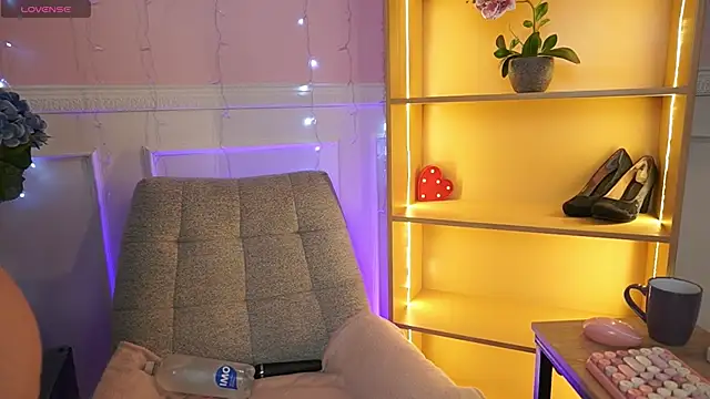 Anybuny online show from 4, 12, 2025