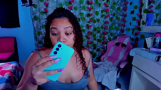 Snapshot of AngelaCoffee chatting on 1, 5, 2026 AngelaCoffee online show from 1, 5, 2026