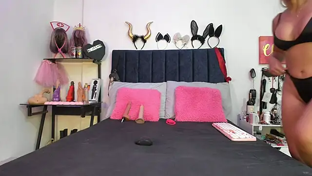 emmily giraldo online show from 21, 5, 2026