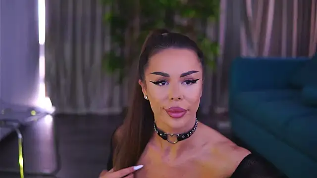 Snapshot of MissKiarra chatting on 9, 3, 2025 MissKiarra online show from 9, 3, 2025