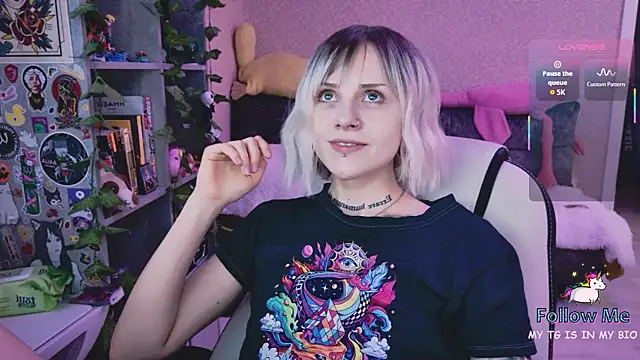 NaniMoore online show from 31, 3, 2026