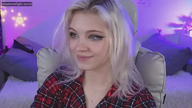 Moonlight Mia online show from 15, 12, 2024