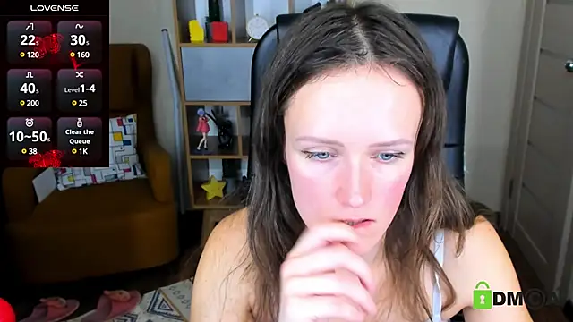 FrancescaCollins online show from 28, 1, 2025