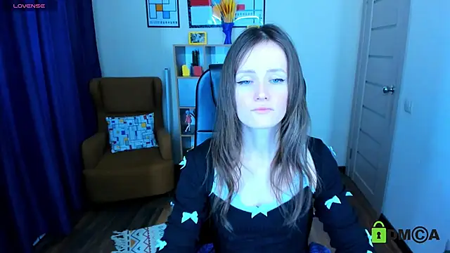 FrancescaCollins online show from 7, 2, 2025