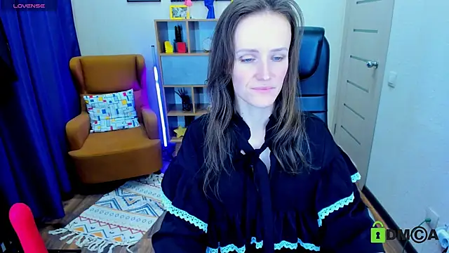 FrancescaCollins online show from 6, 3, 2025