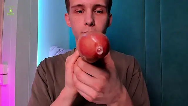 Snapshot of MarkGWalker chatting on 27, 1, 2025 MarkGWalker online show from 27, 1, 2025