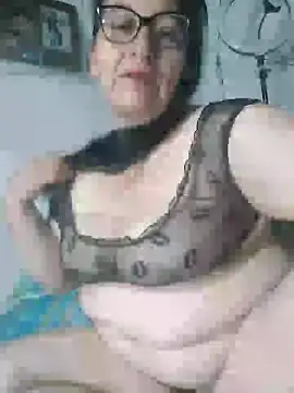 clarita 01 online show from 17, 3, 2026