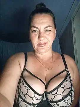 Snapshot of Ant0nina chatting on 9, 8, 2026 Ant0nina online show from 9, 8, 2026