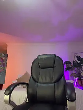JANYLOVE   online show from 15, 5, 2026
