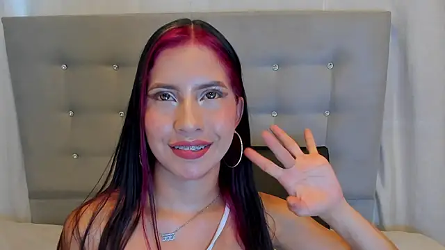 nymphomanya online show from 14, 4, 2026