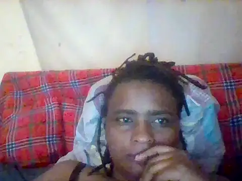 TheShadowqueen online show from 8, 4, 2026