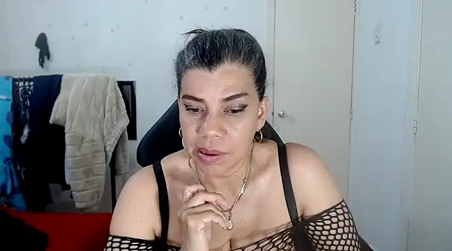 vikyadams online show from 28, 2, 2025