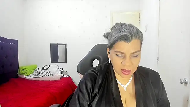 vikyadams online show from 6, 10, 2025