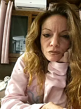 Snapshot of vampvanna23 chatting on 26, 11, 2025 vampvanna23 online show from 26, 11, 2025