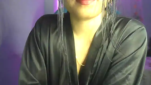 Queenhimanshi online show from 2, 2, 2025