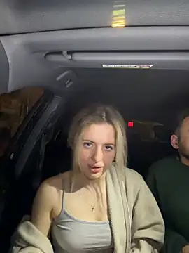 Holly-Glamour online show from 22, 3, 2026