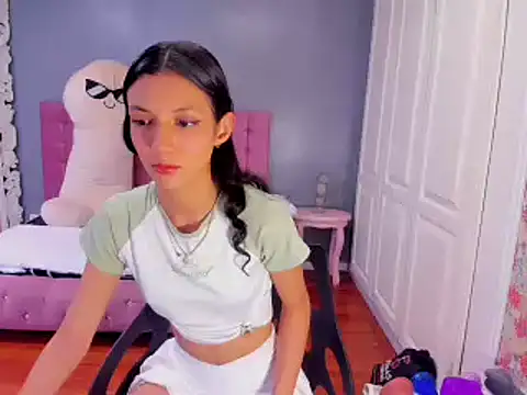 Snapshot of Iris_Stone_ chatting on 1, 2, 2025 Iris Stone online show from 1, 2, 2025