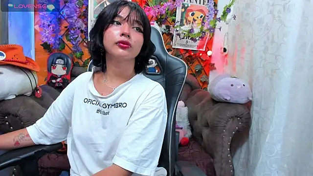 Snapshot of ravenn_20 chatting on 12, 1, 2026 ravenn 20 online show from 12, 1, 2026