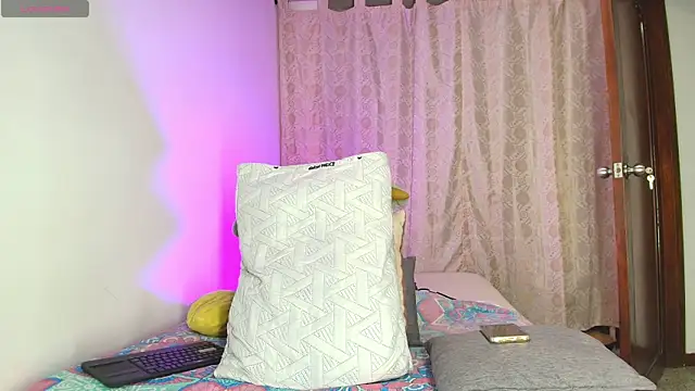 Luciana Ortiz1 online show from 1, 4, 2026