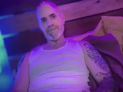 NC Bald and Beautiful online show from 20, 12, 2025