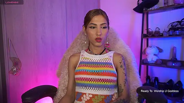 Snapshot of MissKorah chatting on 4, 7, 2026 MissKorah online show from 4, 7, 2026